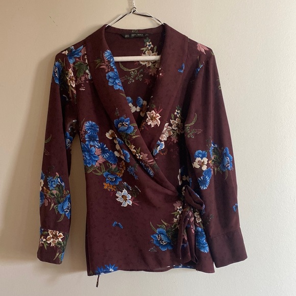 Zara Flower wrap top - Picture 1 of 10